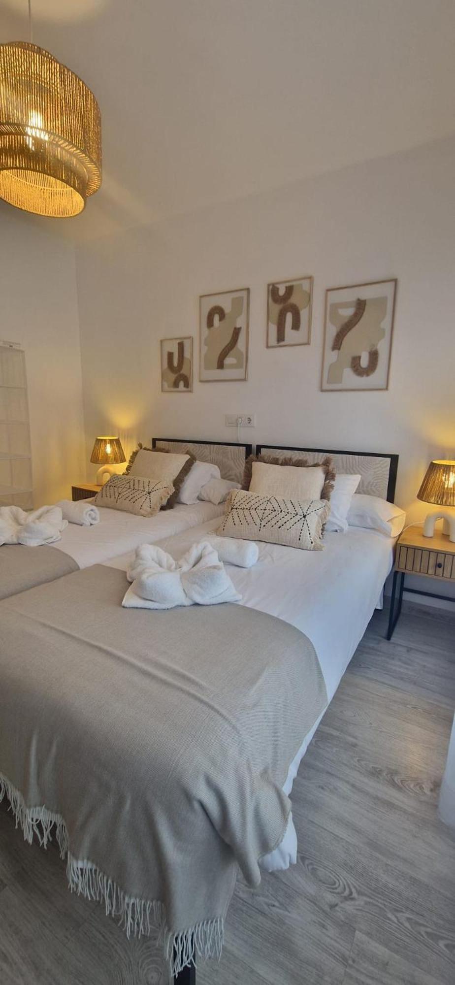 102B Poniente Magico Apartment Gijon Bagian luar foto